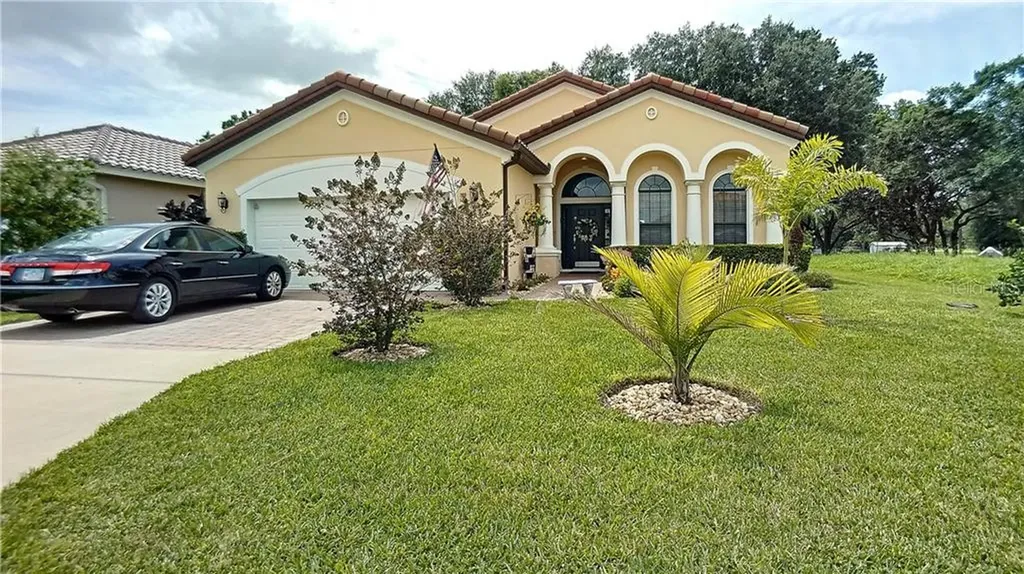 385 Villa Sorrento Circle Haines City FL 33844