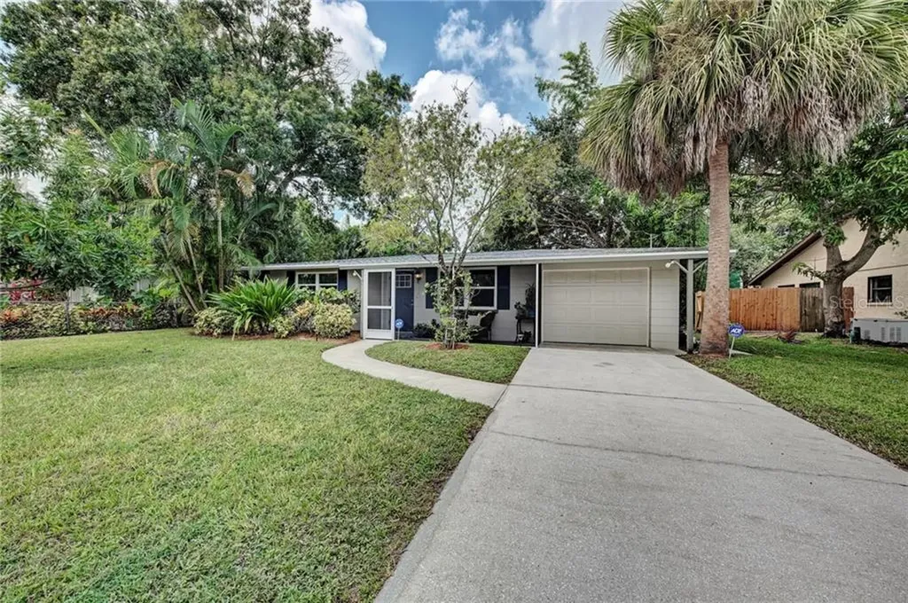 3322 Belmont Boulevard Sarasota FL 34232