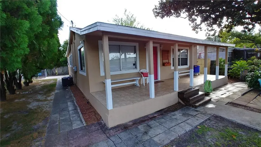 1717 E Yukon Street Tampa FL 33604