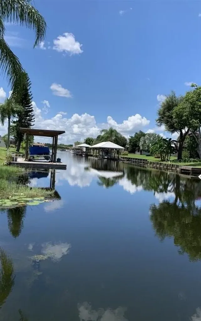 105 Temptation Avenue Lake Placid FL 33852