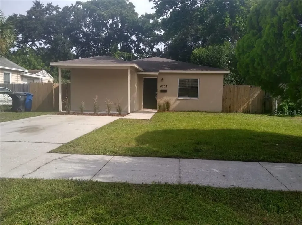 4733 Yarmouth Avenue S St Petersburg FL 33711