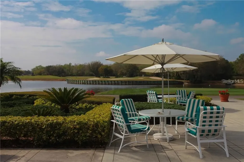 7725 Whitebridge Glen University Park FL 34201