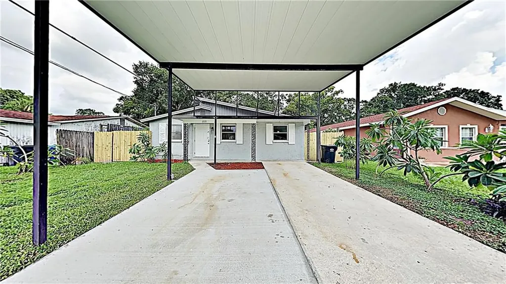6919 N Hale Avenue Tampa FL 33614
