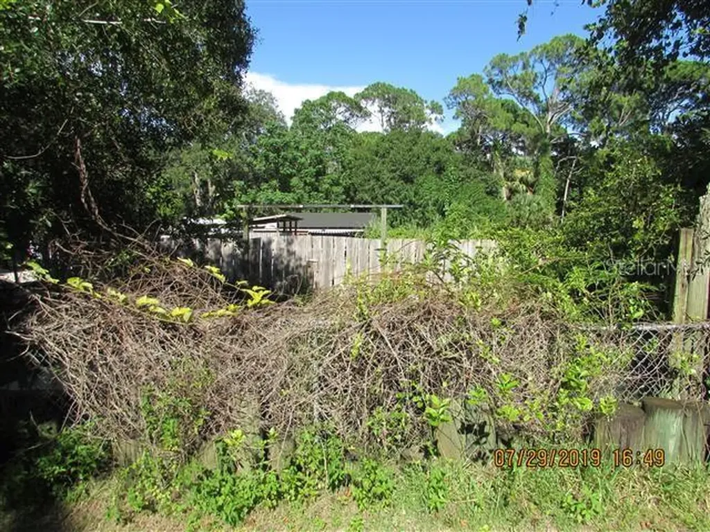 4909 Nutmeg Avenue Sarasota FL 34231