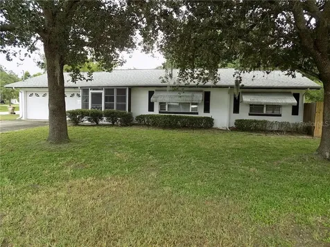 1124 Holly Drive Mount Dora FL 32757