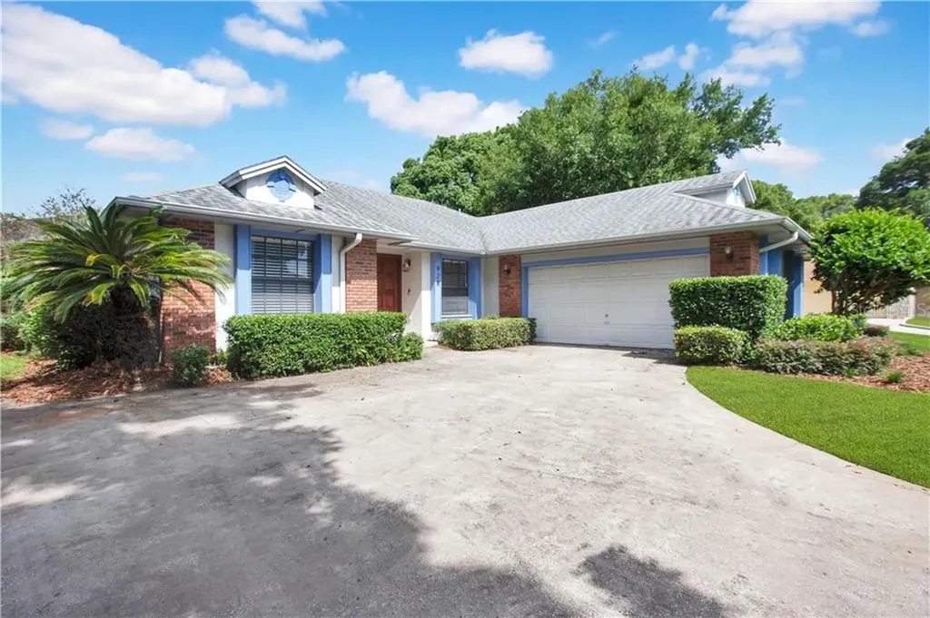 928 American Beauty Street Orlando FL 32818