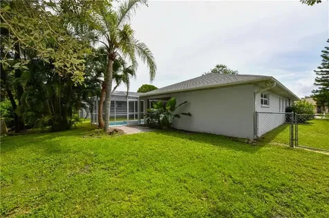 1213 Oak Trace Drive Sarasota FL 34232