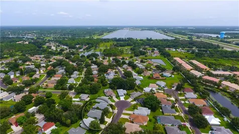 1213 Oak Trace Drive Sarasota FL 34232