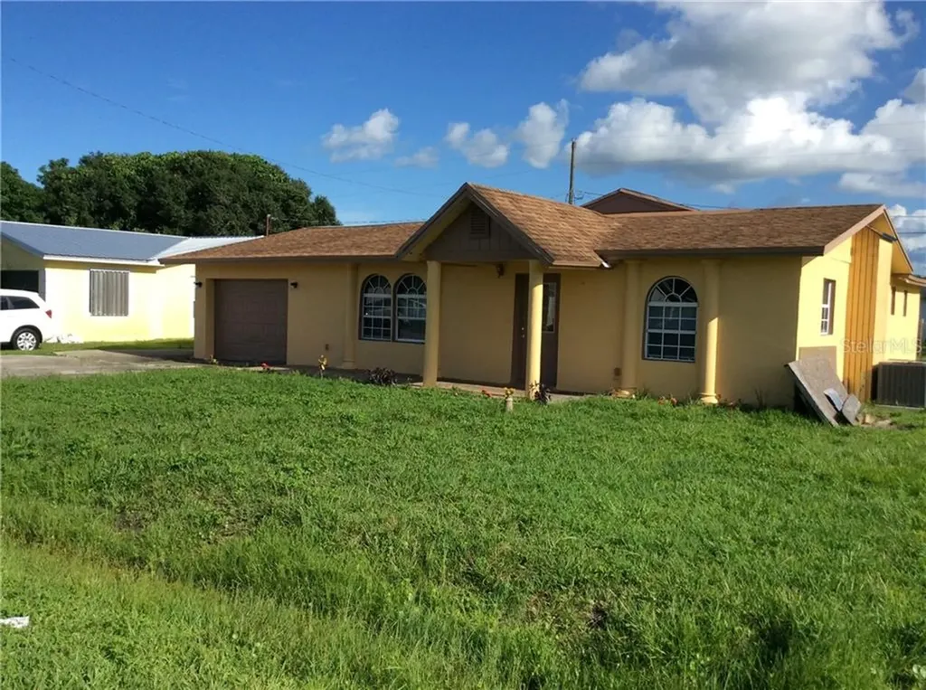 1128 Carolina Avenue Clewiston FL 33440