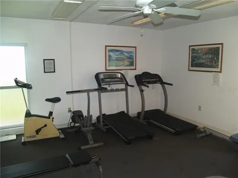 7405 W Country Club Drive N Sarasota FL 34243