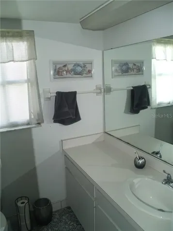 7405 W Country Club Drive N Sarasota FL 34243