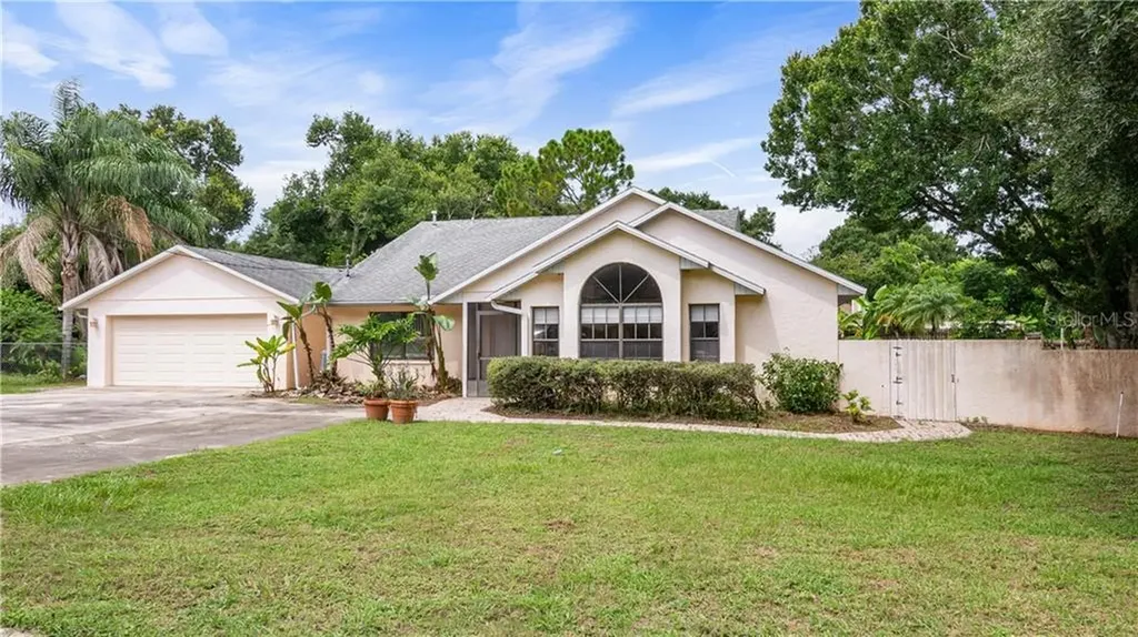 807 S Galena Avenue Minneola FL 34715