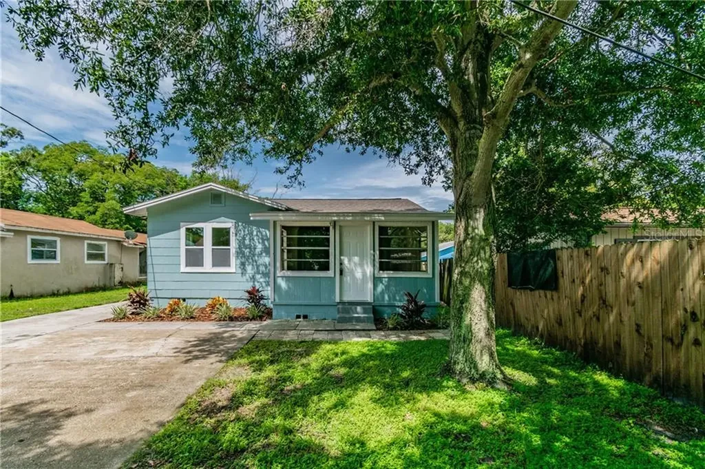 1538 Ewing Avenue Clearwater FL 33756