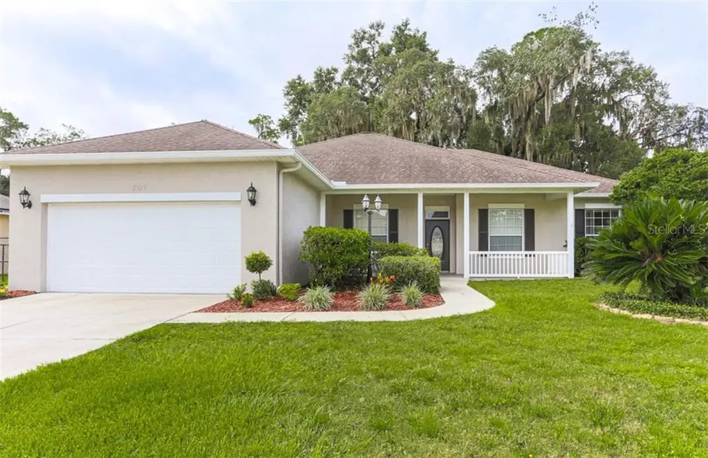 707 Fox Gate Court Plant City FL 33563