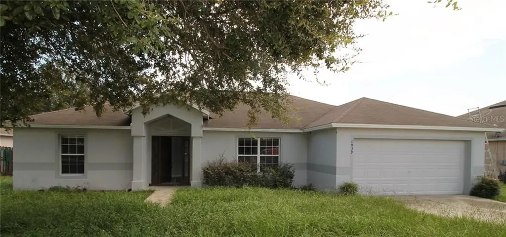 1039 Bluegrass Drive Groveland FL 34736