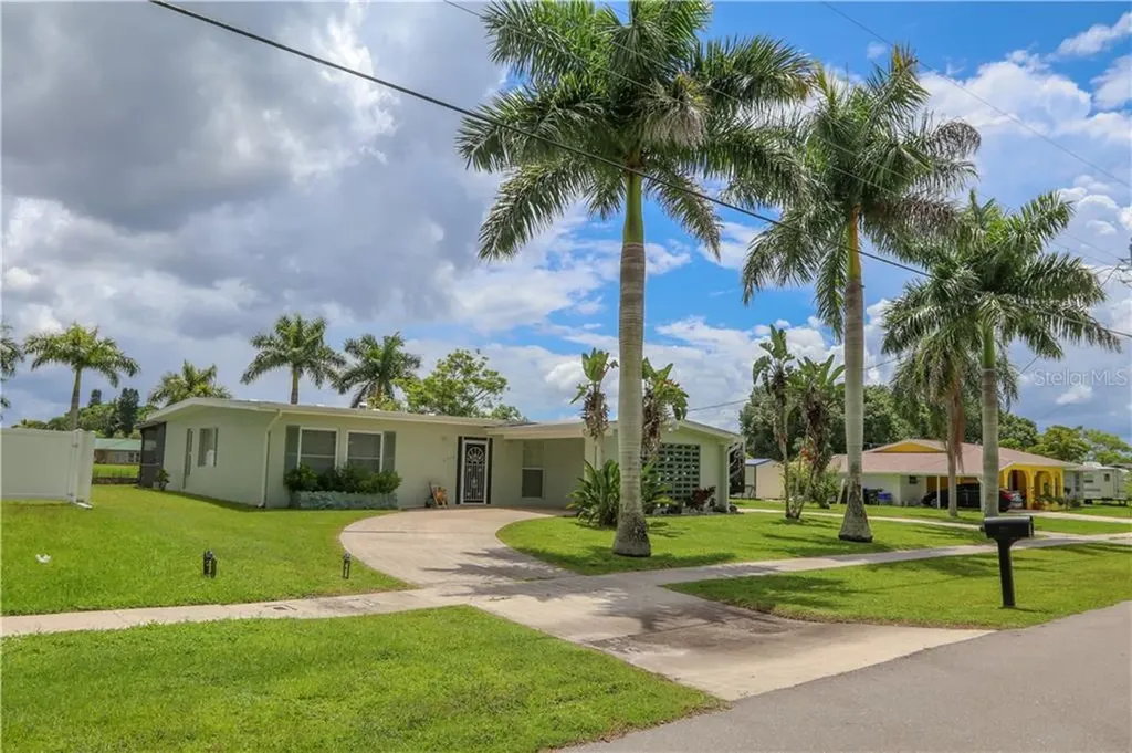 6418 Safford Terrace North Port FL 34287