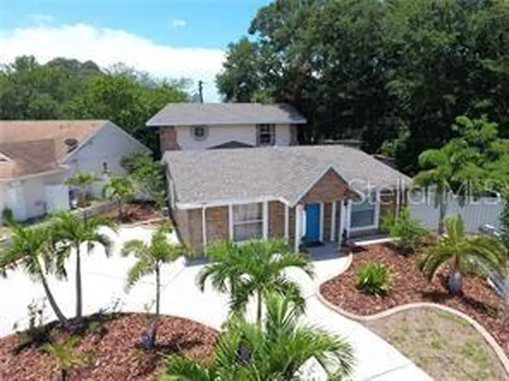 941 65th Street S St Petersburg FL 33707