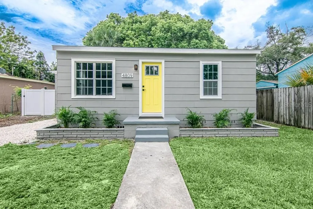 4809 11th Avenue S St Petersburg FL 33711
