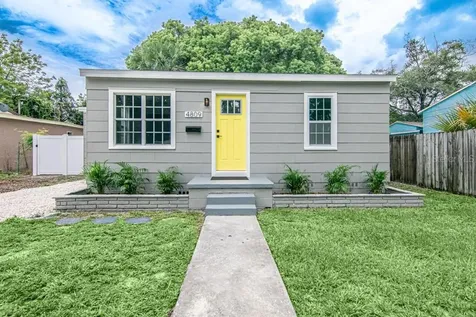 4809 11th Avenue S St Petersburg FL 33711