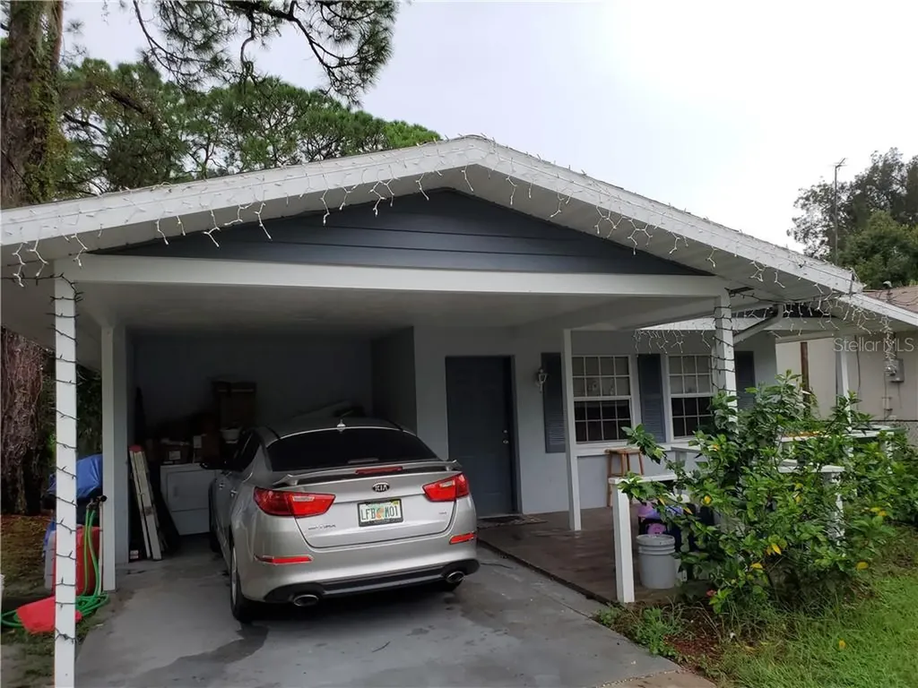 2566 Novus Street Sarasota FL 34237