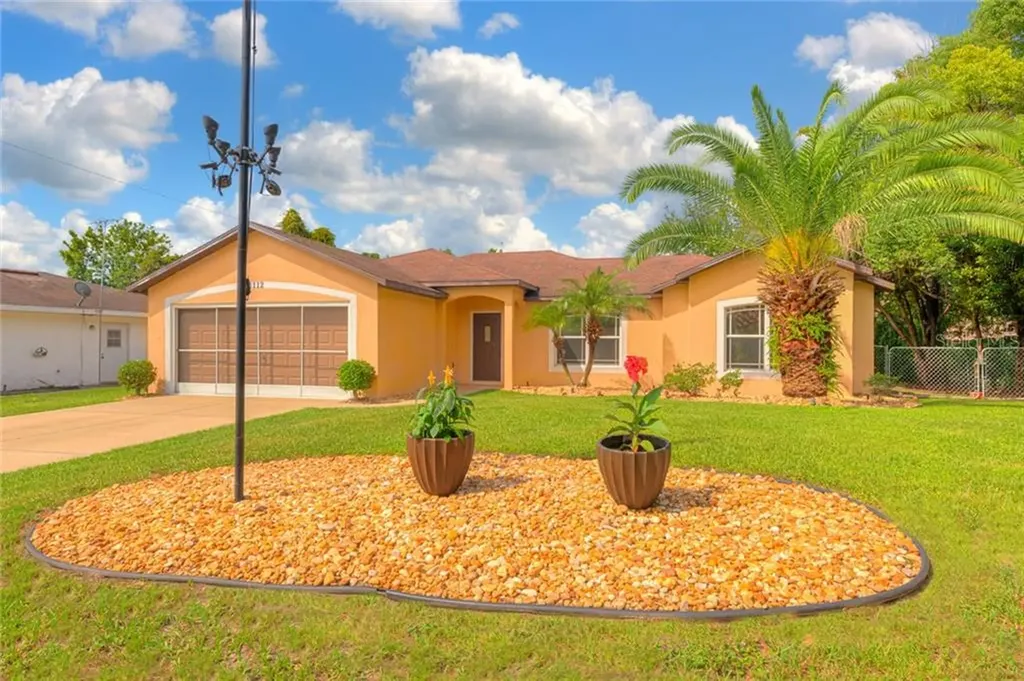 1112 Magdalena Avenue Deltona FL 32725
