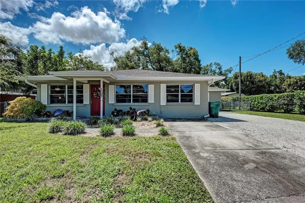 1807 5th Street W Palmetto FL 34221