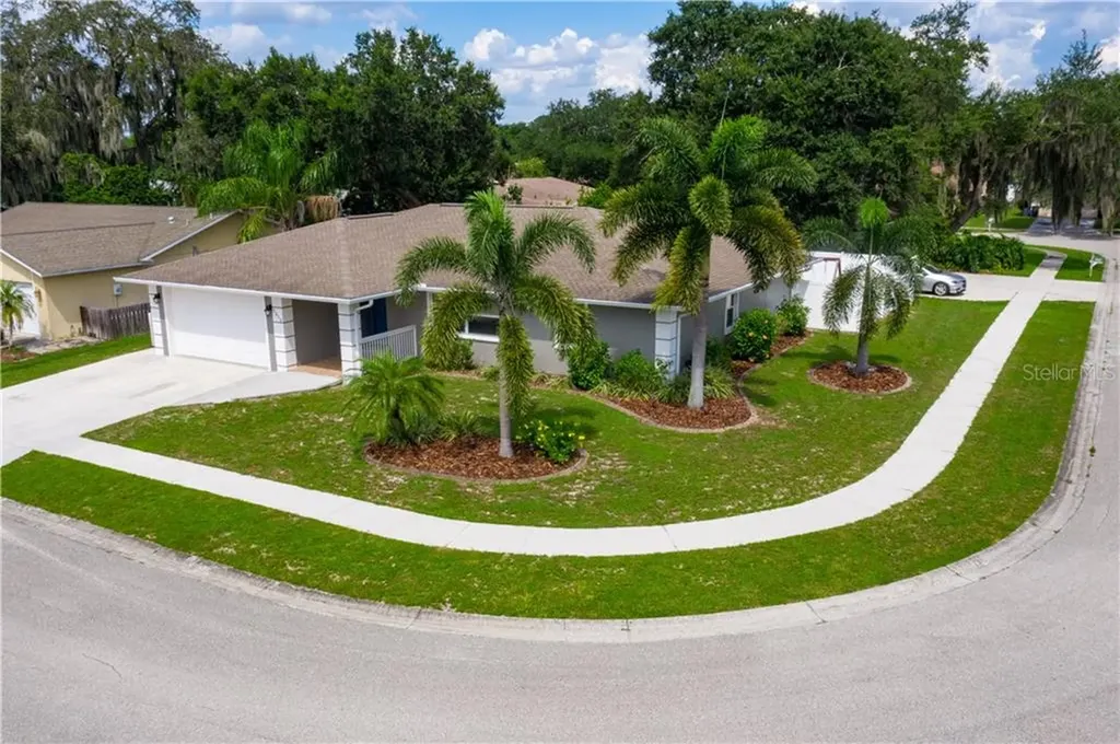 2515 W Burr Oak Court Sarasota FL 34232