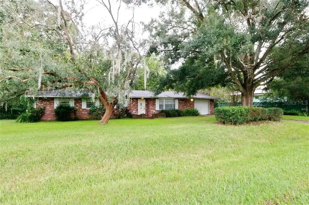 12114 Knoll Street Tampa FL 33612