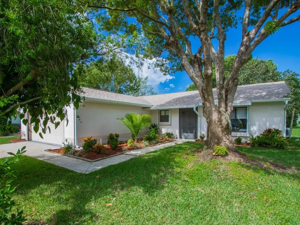 5401 E Scarington Court Orlando FL 32821