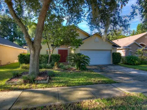 220 Easton Circle Oviedo FL 32765