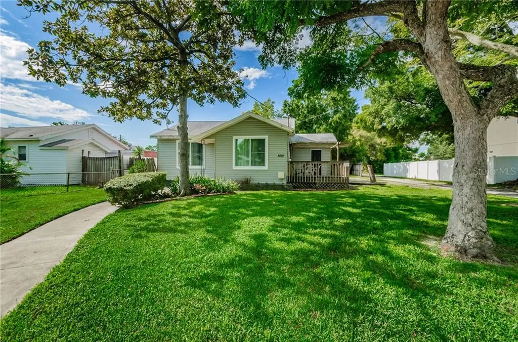 3010 W North B Street Tampa FL 33609