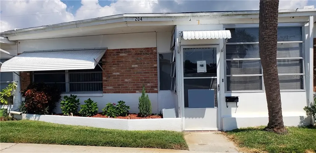 250 Rosery Road NW Largo FL 33770