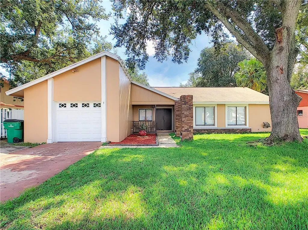 5 Chip Court Kissimmee FL 34759
