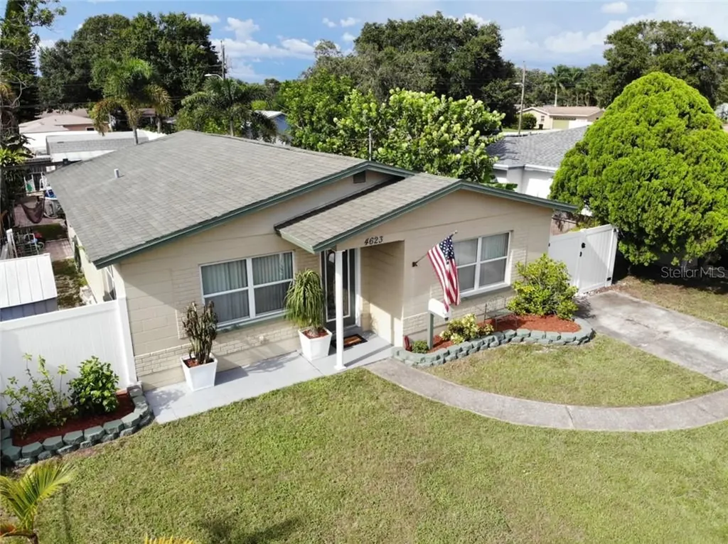4623 20th Avenue N St Petersburg FL 33713