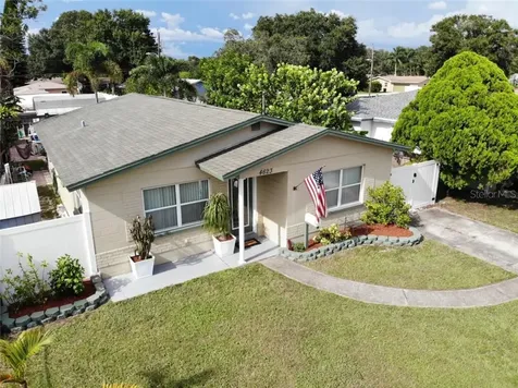 4623 20th Avenue N St Petersburg FL 33713