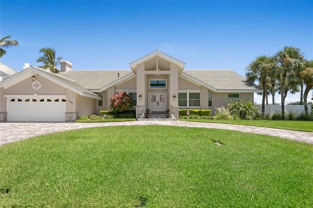 6198 52nd Street S St Petersburg FL 33715
