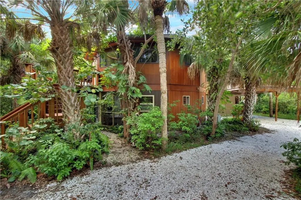 8335 Manasota Key Road Englewood FL 34223