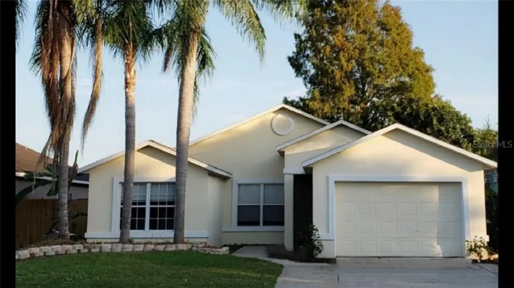 2742 Woodruff Drive Orlando FL 32837