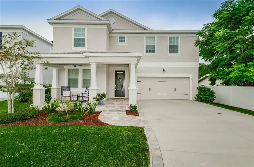 124 Philippe Grand Court Safety Harbor FL 34695