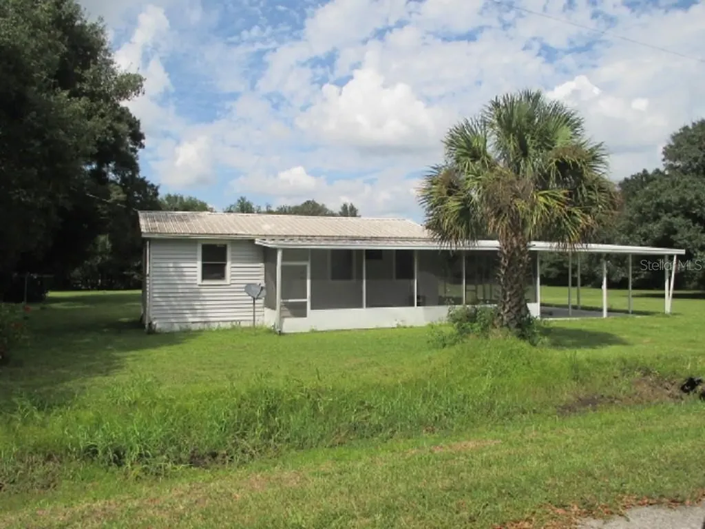 7281 NW 86th Court Okeechobee FL 34972