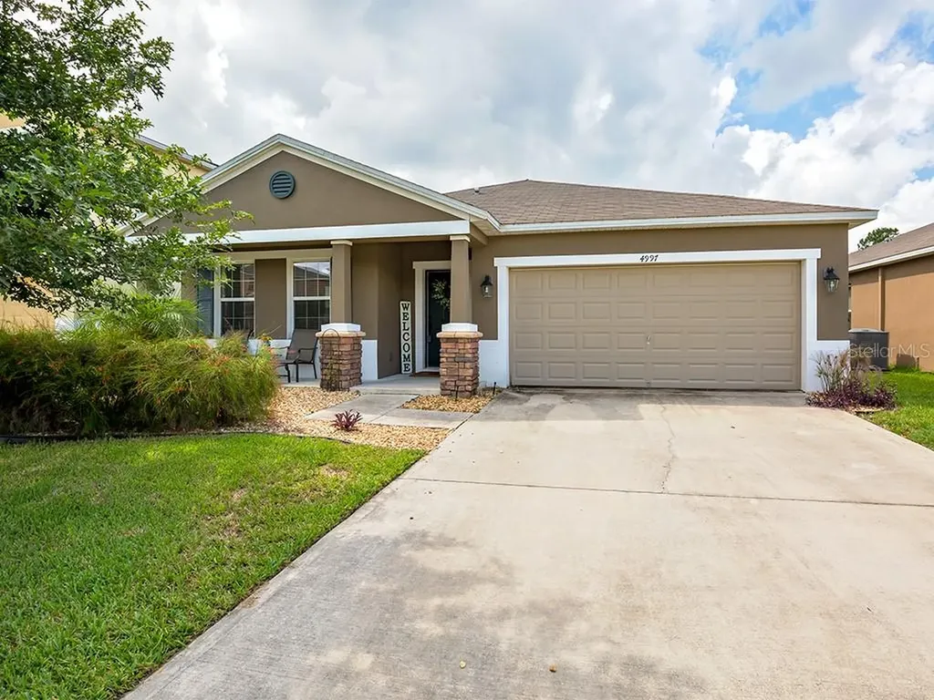 4997 Grassy Knoll Drive Tavares FL 32778