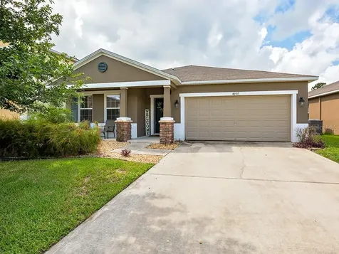 4997 Grassy Knoll Drive Tavares FL 32778