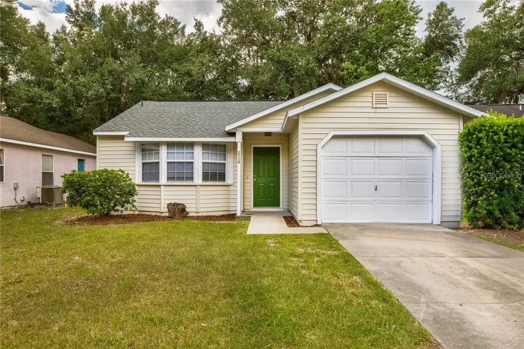 2715 Lorraine Drive Leesburg FL 34748