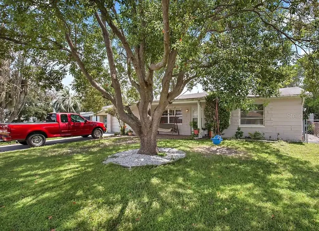 4740 Eastwood Lane Holiday FL 34690
