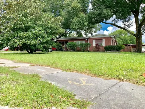2101 W Sligh Avenue Tampa FL 33604