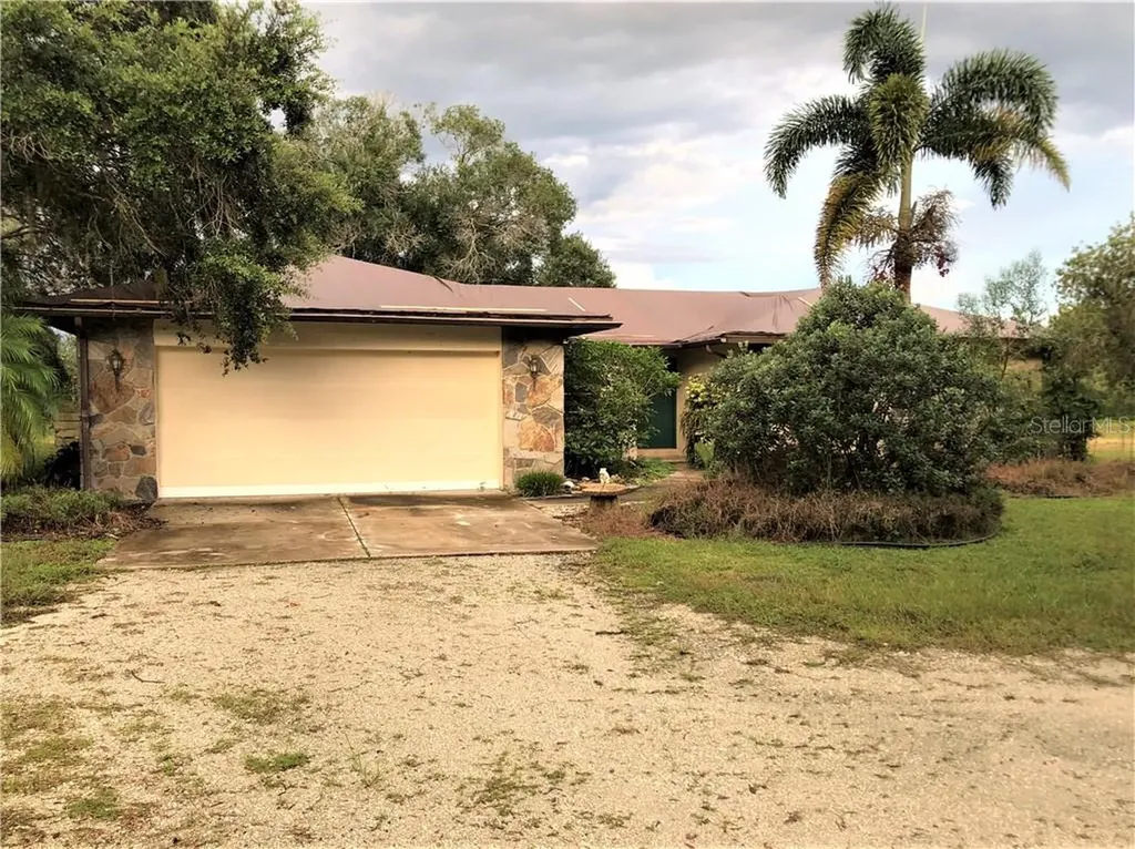 7201 Myakka Valley Trail Sarasota FL 34241