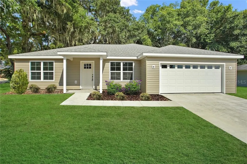 100 Wildwood Avenue Wildwood FL 34785