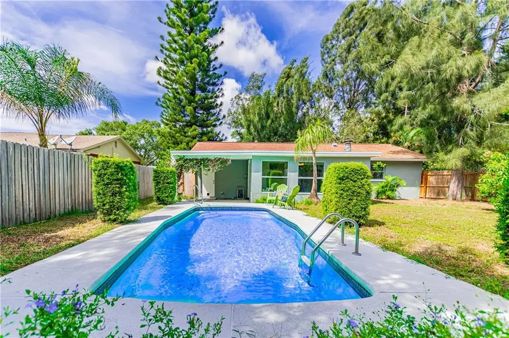 7950 Aberdeen Circle Largo FL 33773