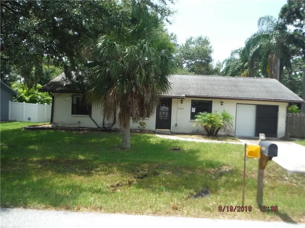 9427 Brewton Avenue Englewood FL 34224