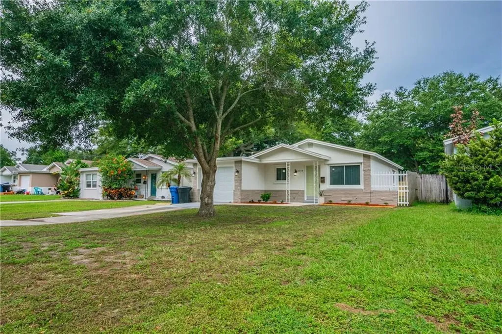 2534 29th Street N St Petersburg FL 33713